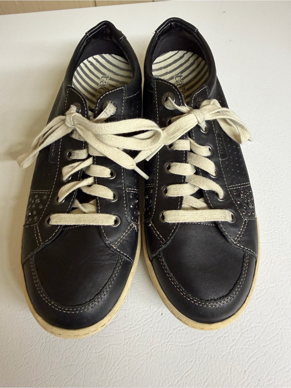 Taos Footwear Black Leather Sneakers with Cream Laces